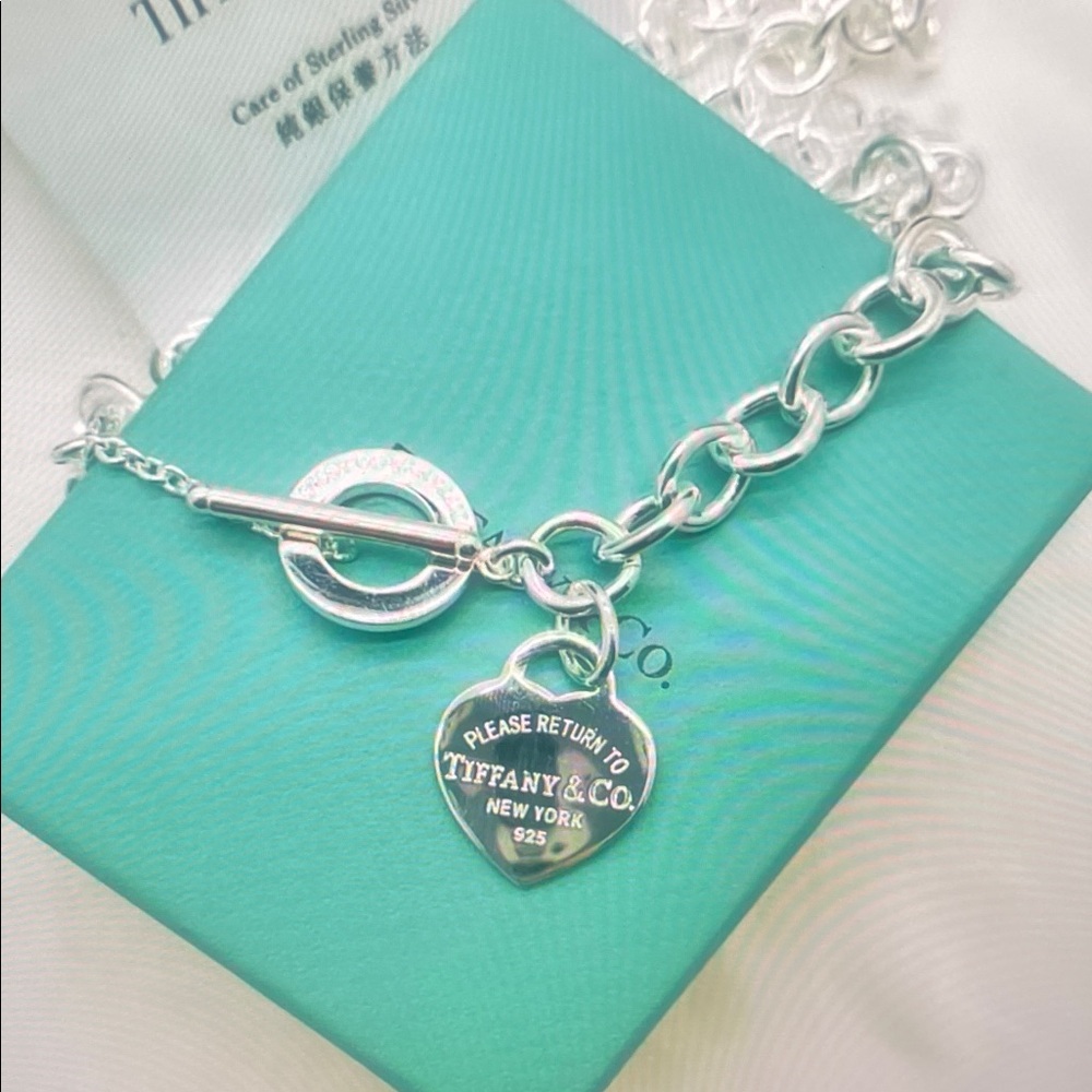 Tiffany & Co Sterling Silver Heart Toggle Bracelet with Blue Accent size:52cm
